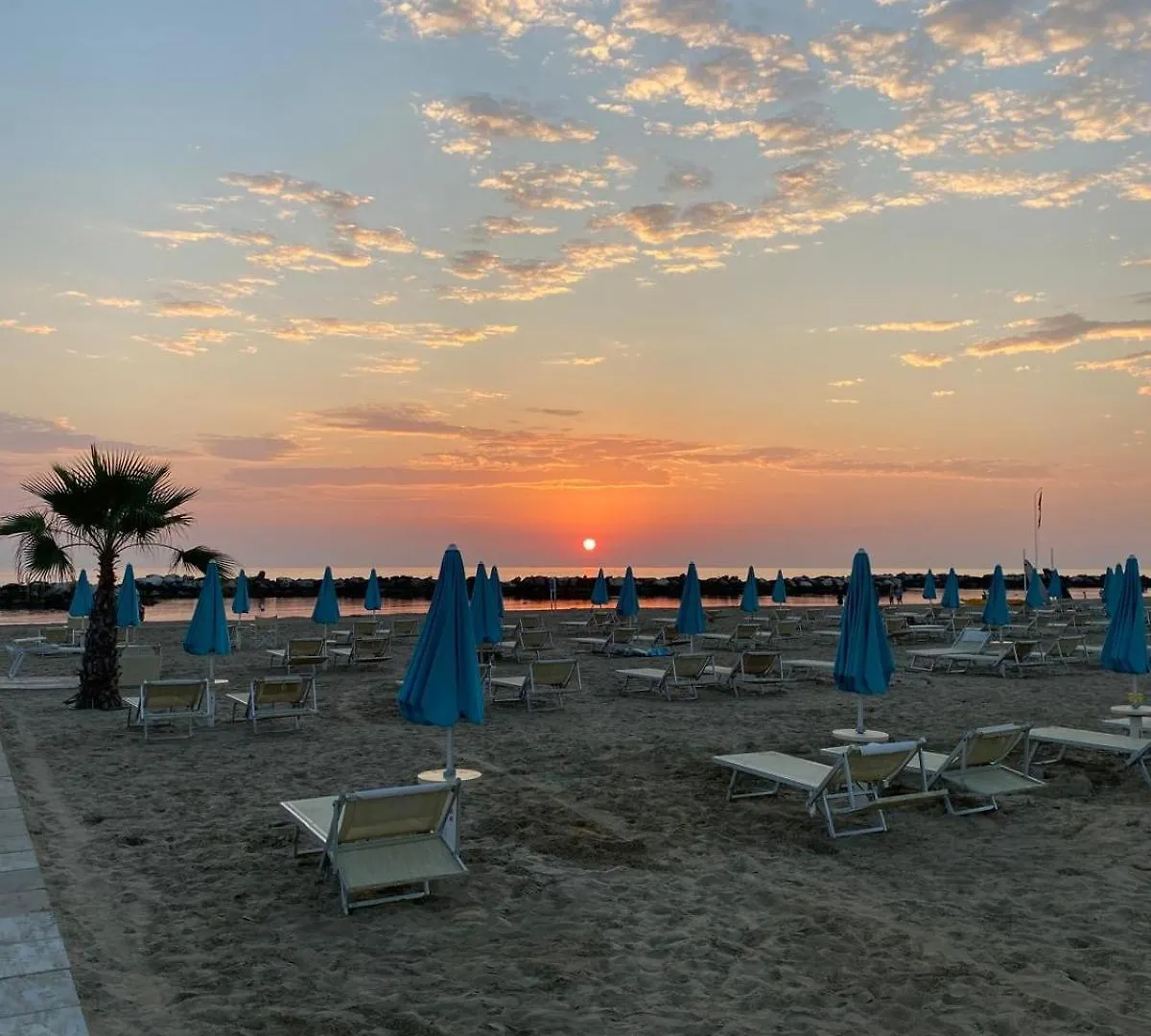Hotel Sammaritani ريميني