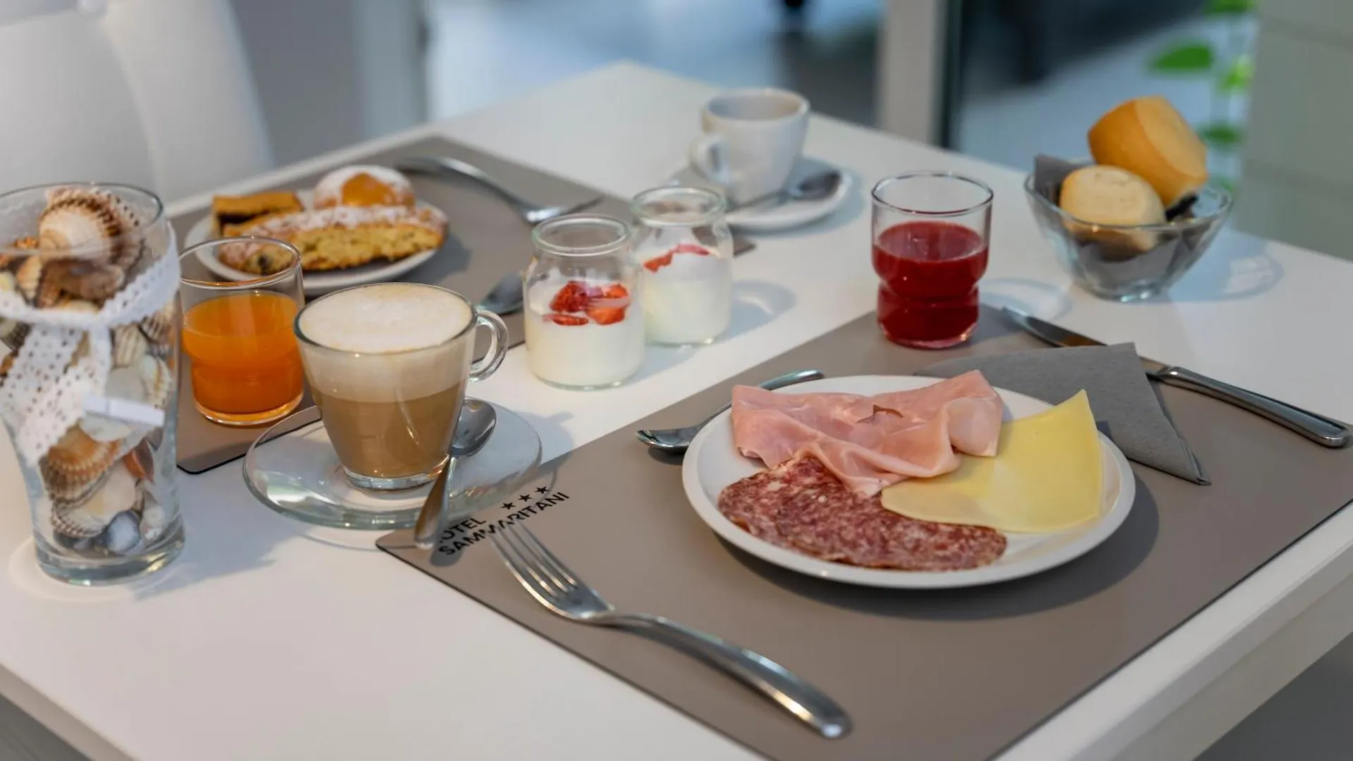 Hotel Sammaritani ريميني 3*,